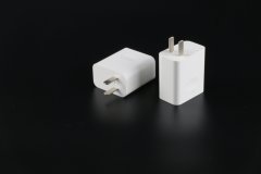華（huá）為充電器頭