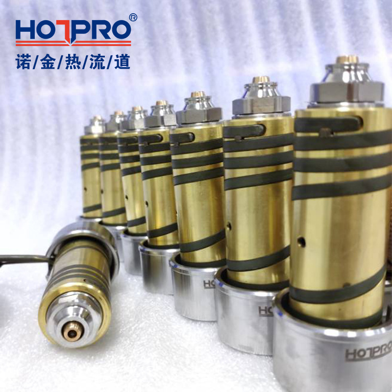 銅套式係統加（jiā）熱高溫料點澆大水口（kǒu）熱咀